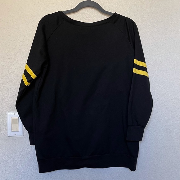 Universal Studios Harry Potter Long Sleeved Fleece Shirt - Picture 3 of 10